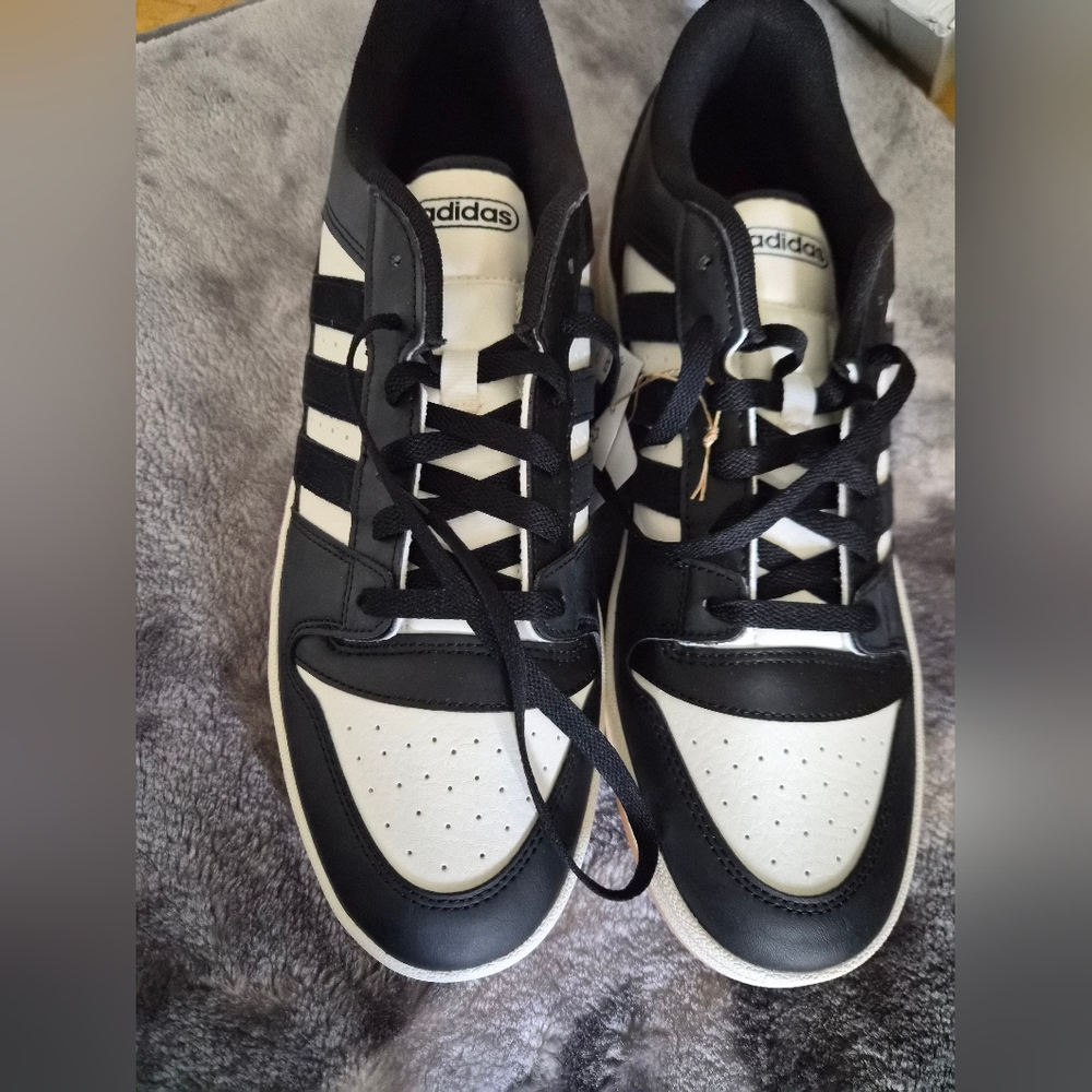 Adidas Men's Black and White Sneakers